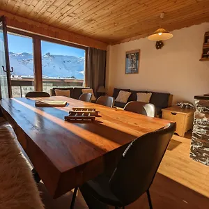 Au Aux Pieds , Tignes France