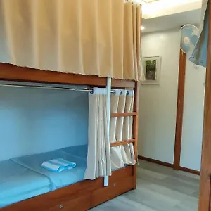 Intoy's Place Near Philippinen
