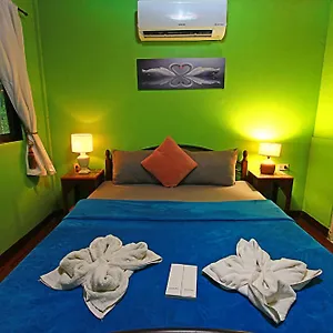 Adrianas Place Boutique Philippinen